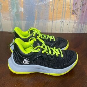 Under Armour Curry 3Z6 (GS) Basketball shoes size 3.5Y